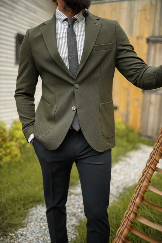 Men’s Khaki Mono-Collar Suit with Bag Pocket Detail