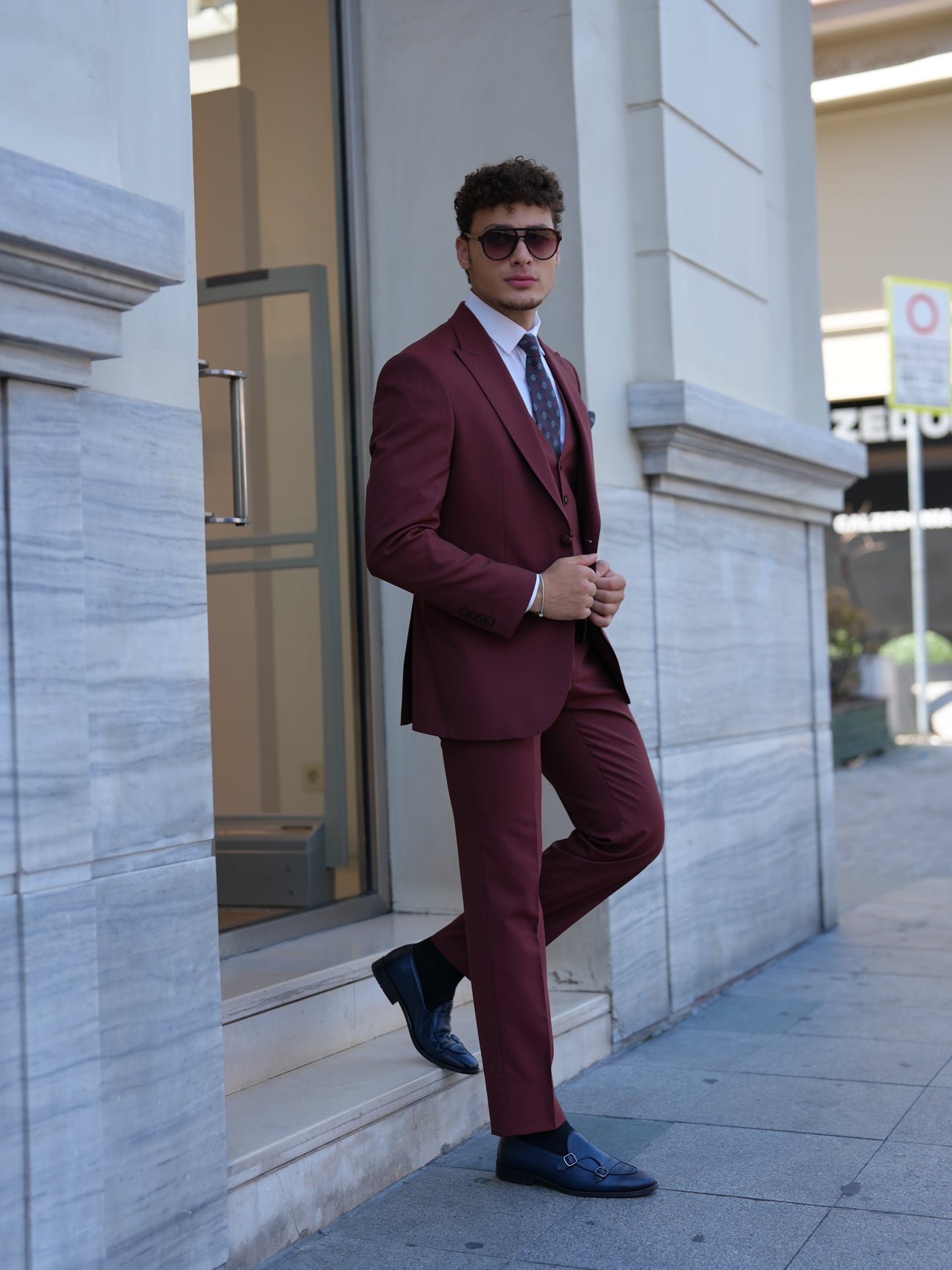 Bordeaux 3-Piece Slim Fit Italian Style Suit