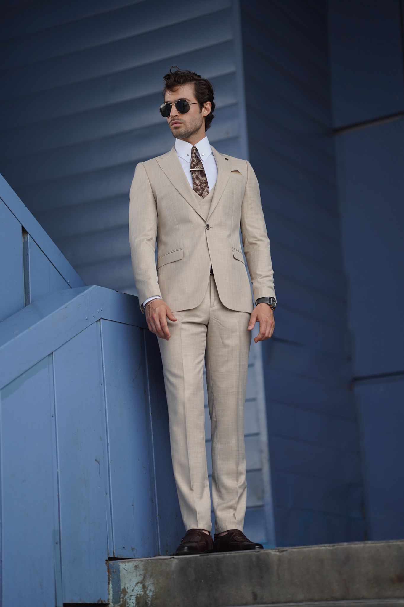 Daniel Slim Fit Cream Wool Suit - Three-Piece Elegance