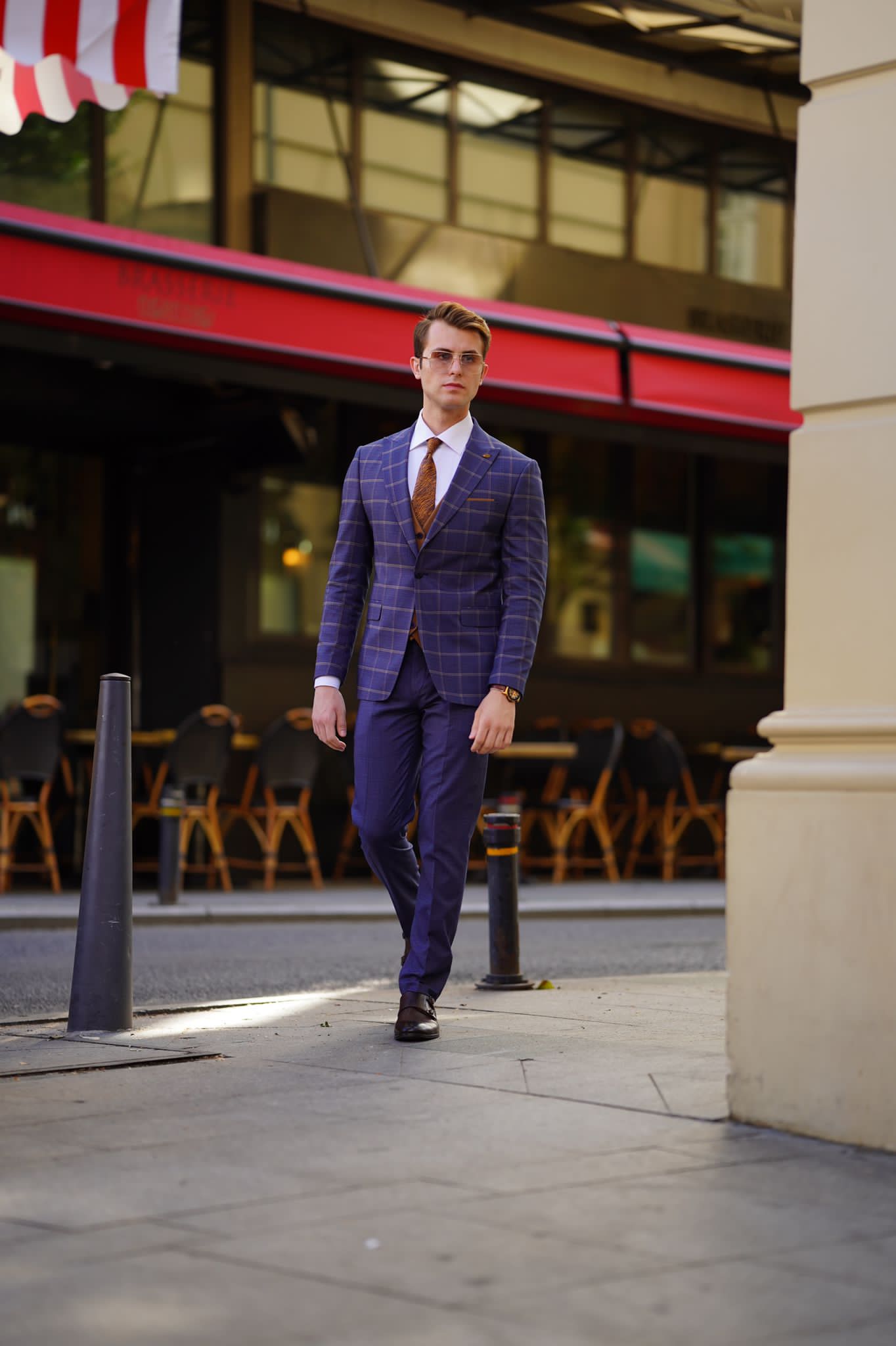 Vespo Navy Blue and Camel Slim-Fit Suit - Perfect for Any Occasion