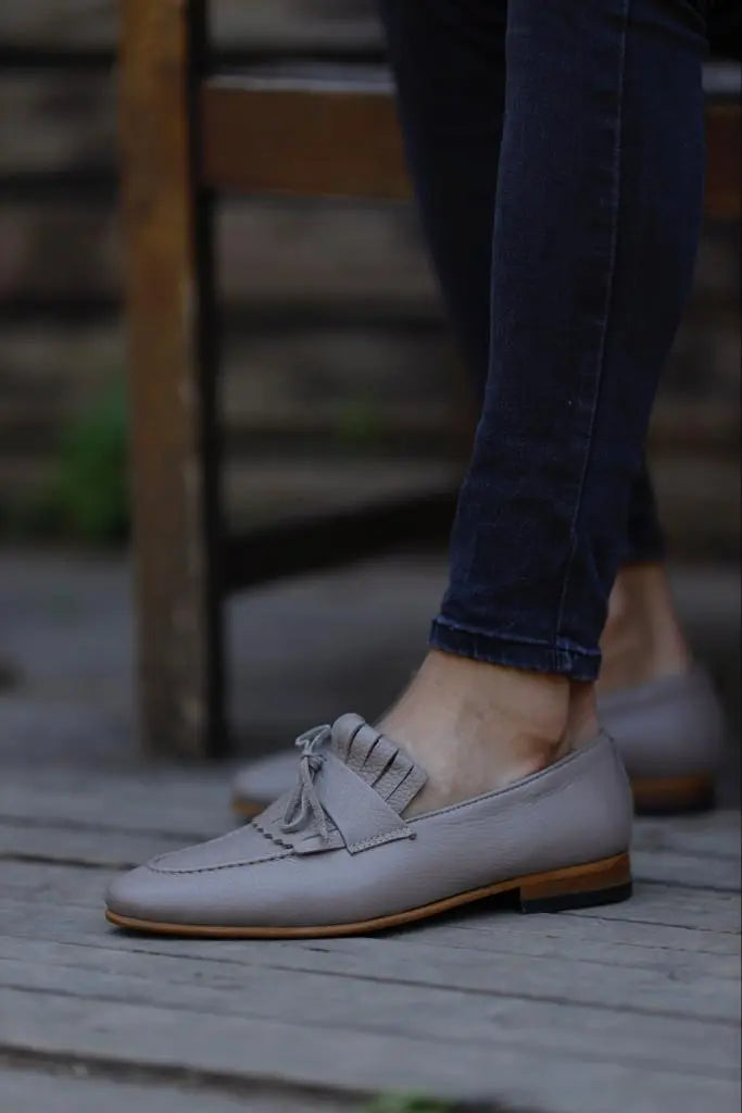 Lawson Beige Kilt Loafers - Elegant Leather Footwear - BRABION