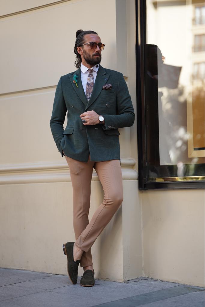 Avion Green Slim Fit Peak Lapel Blazer - Elevate Your Wardrobe