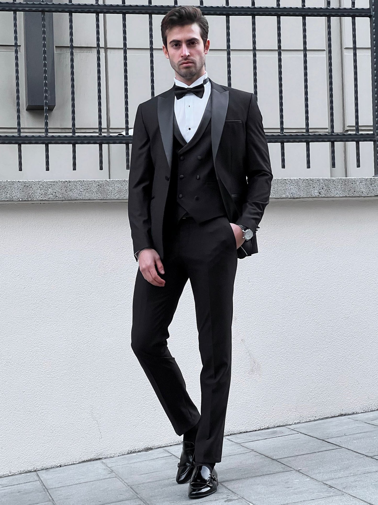 Fabio Black Peak Lapel Slim Fit Tuxedo