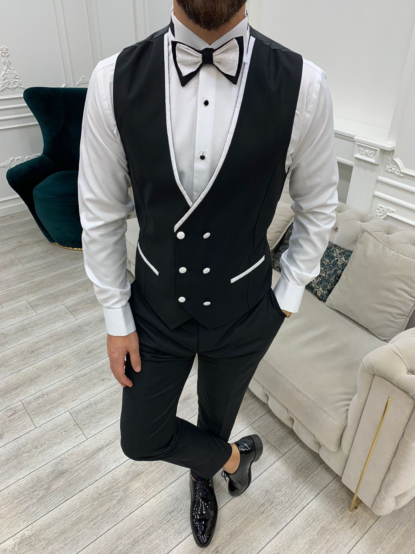 Caesar White Slim Fit Peak Lapel Floral Patterned Tuxedo