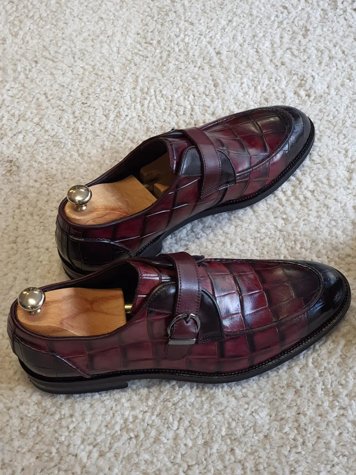 Antonio Burgundy Buckle Loafers - Elegant Leather Shoes for Every Occasion - BRABION