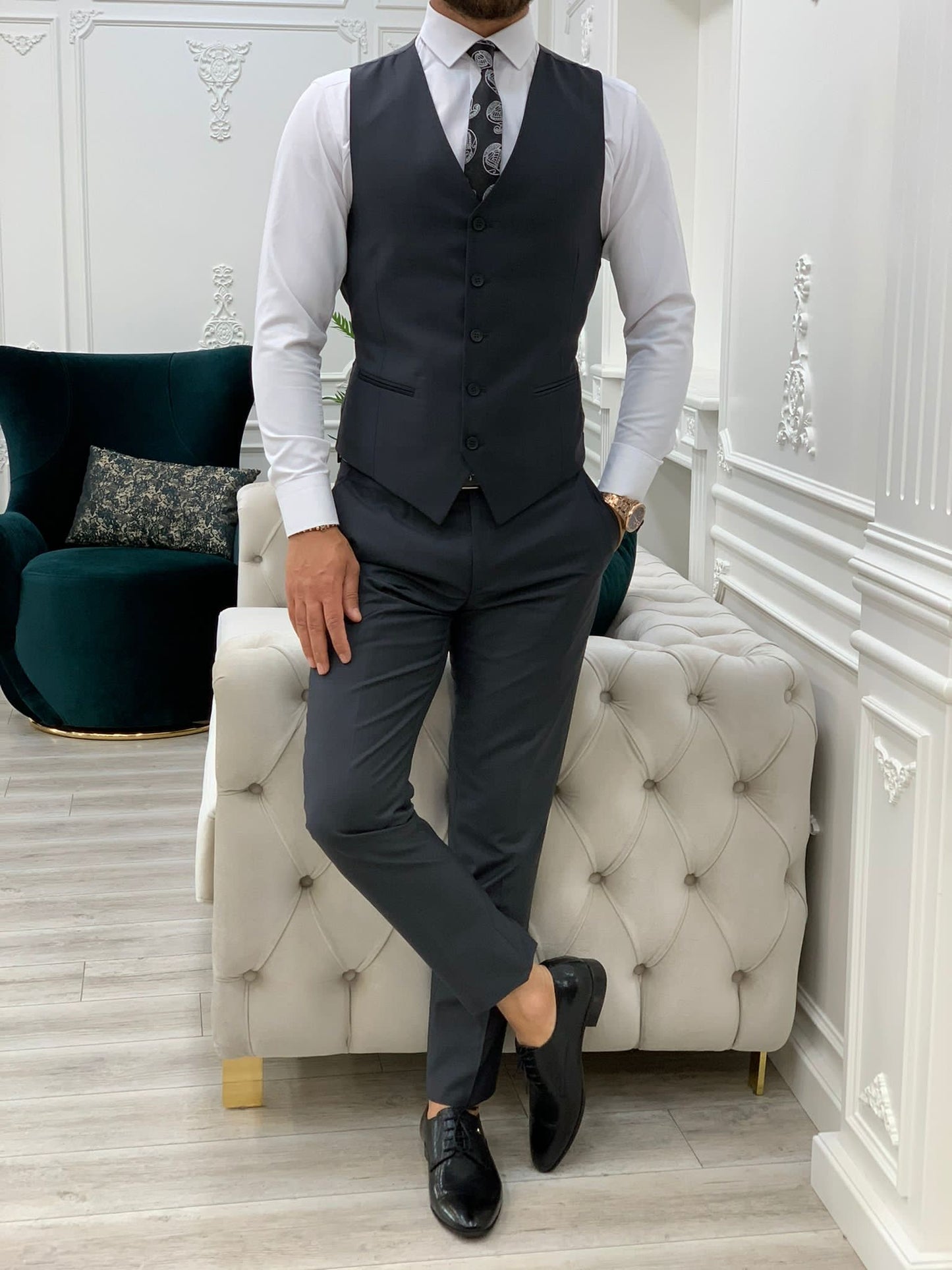 Lance Gray Slim Fit Suit - The Perfect Blend of Style and Comfort