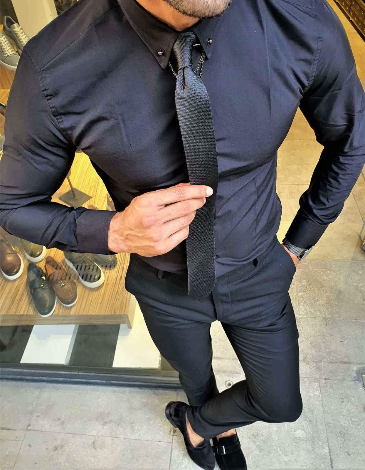 Brabion Stefano Black Slim Fit Shirt: Timeless Elegance for Every Occasion - BRABION