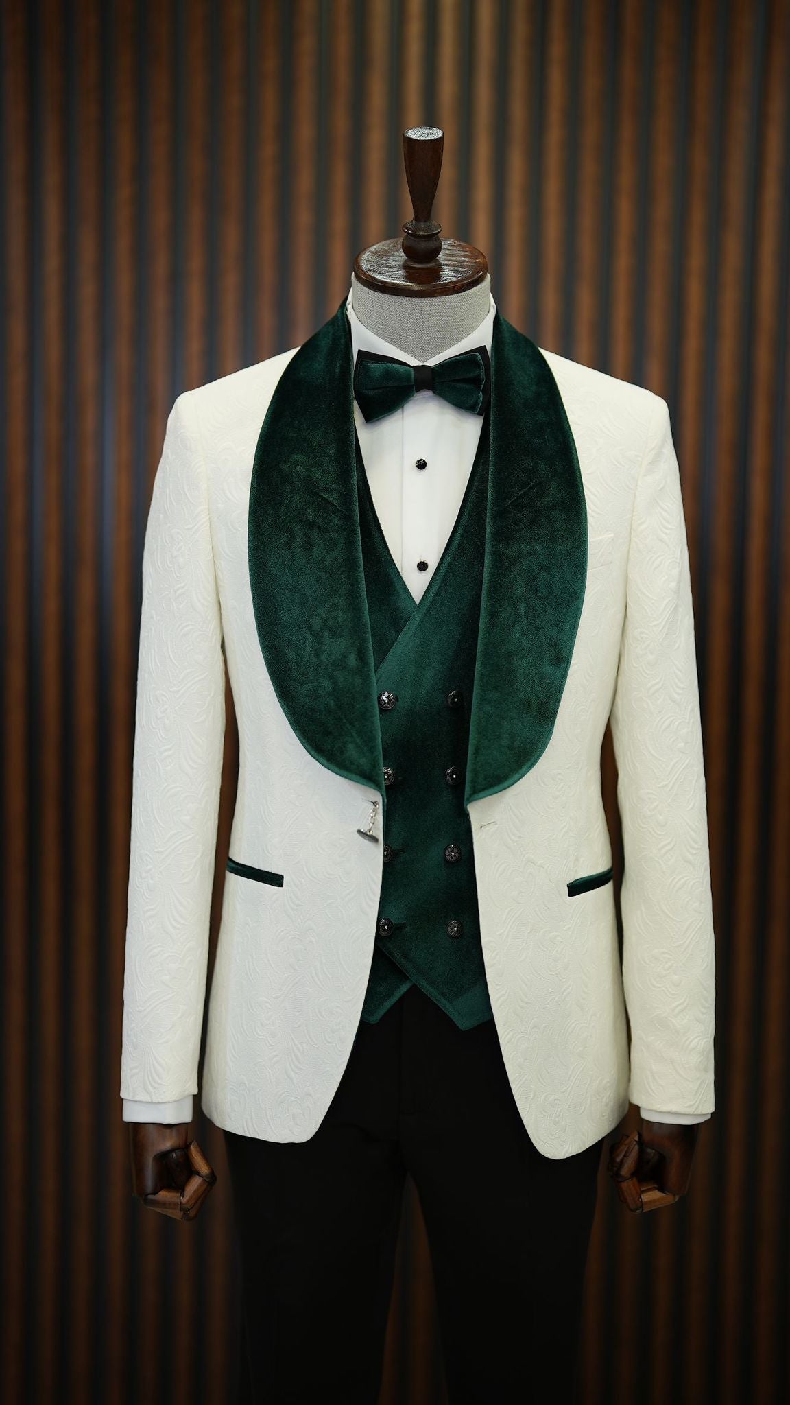 Fiore White Green Slim Fit Velvet Shawl Lapel Tuxedo for Modern Elegance