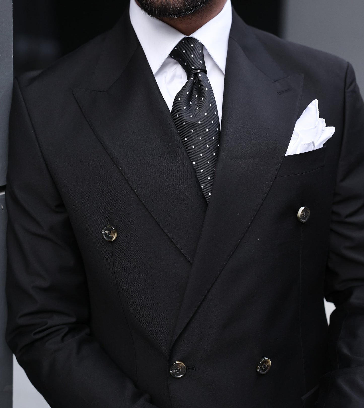 Black Double Breasted Suit 2-Piece VIOSSI