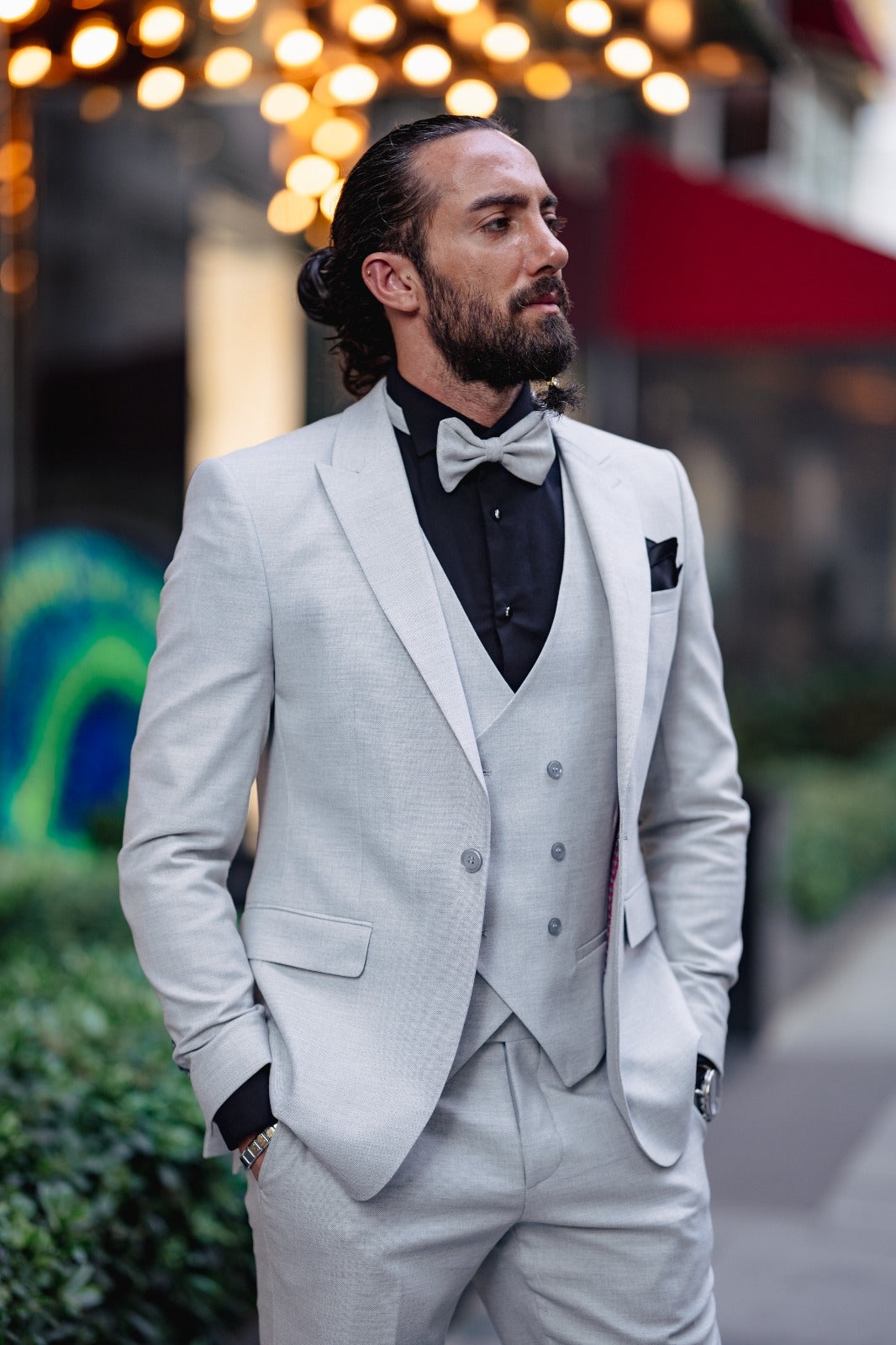 Ardean Gray Slim Fit Peak Lapel Tuxedo: A Statement of Sophistication