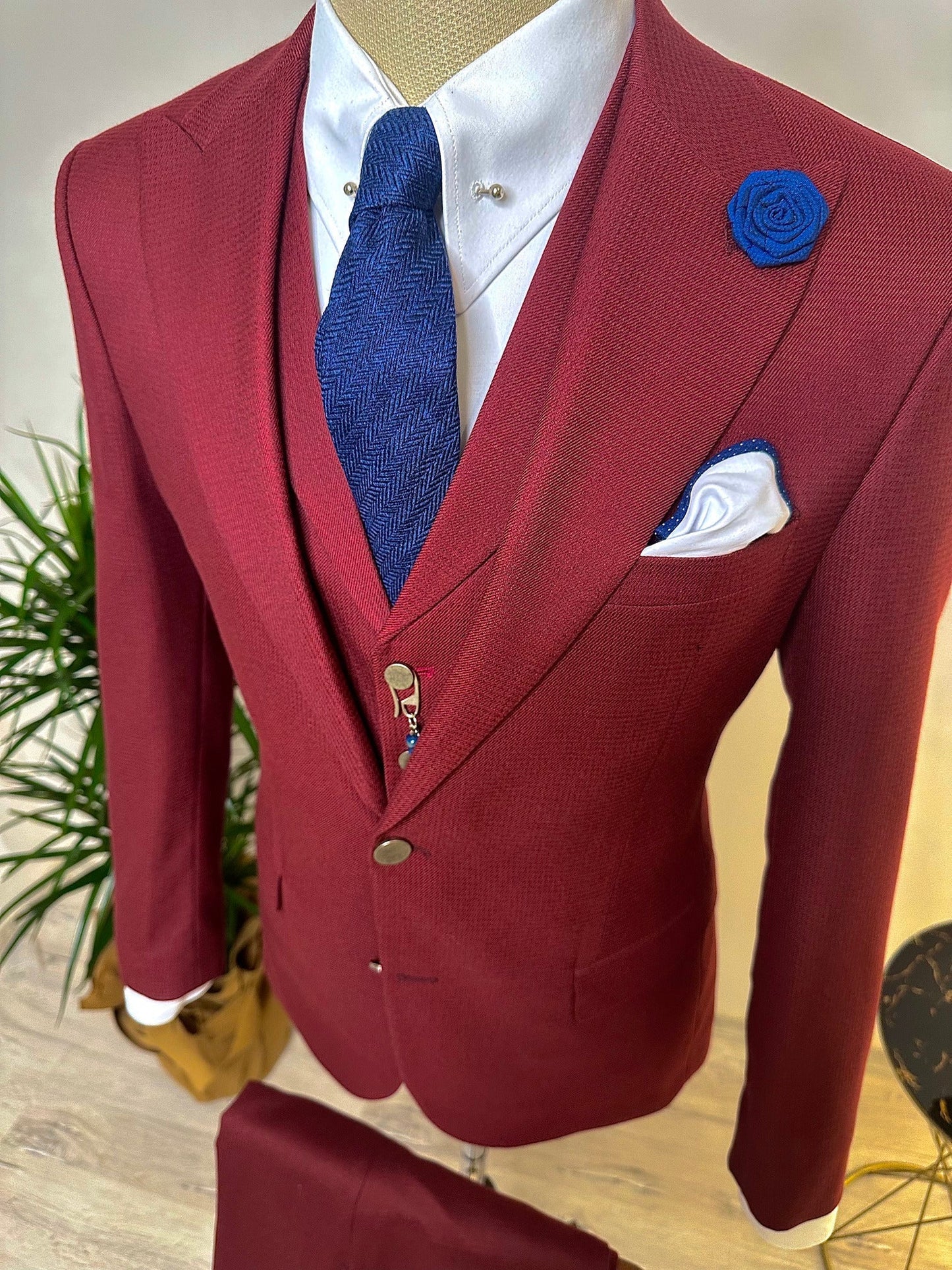 Bordeaux Slim-Fit Suit 3-Piece VIOSSI