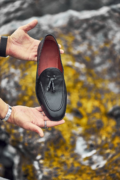 Brabion Levanzo Black Tassel Loafers: Sophisticated Leather Footwear