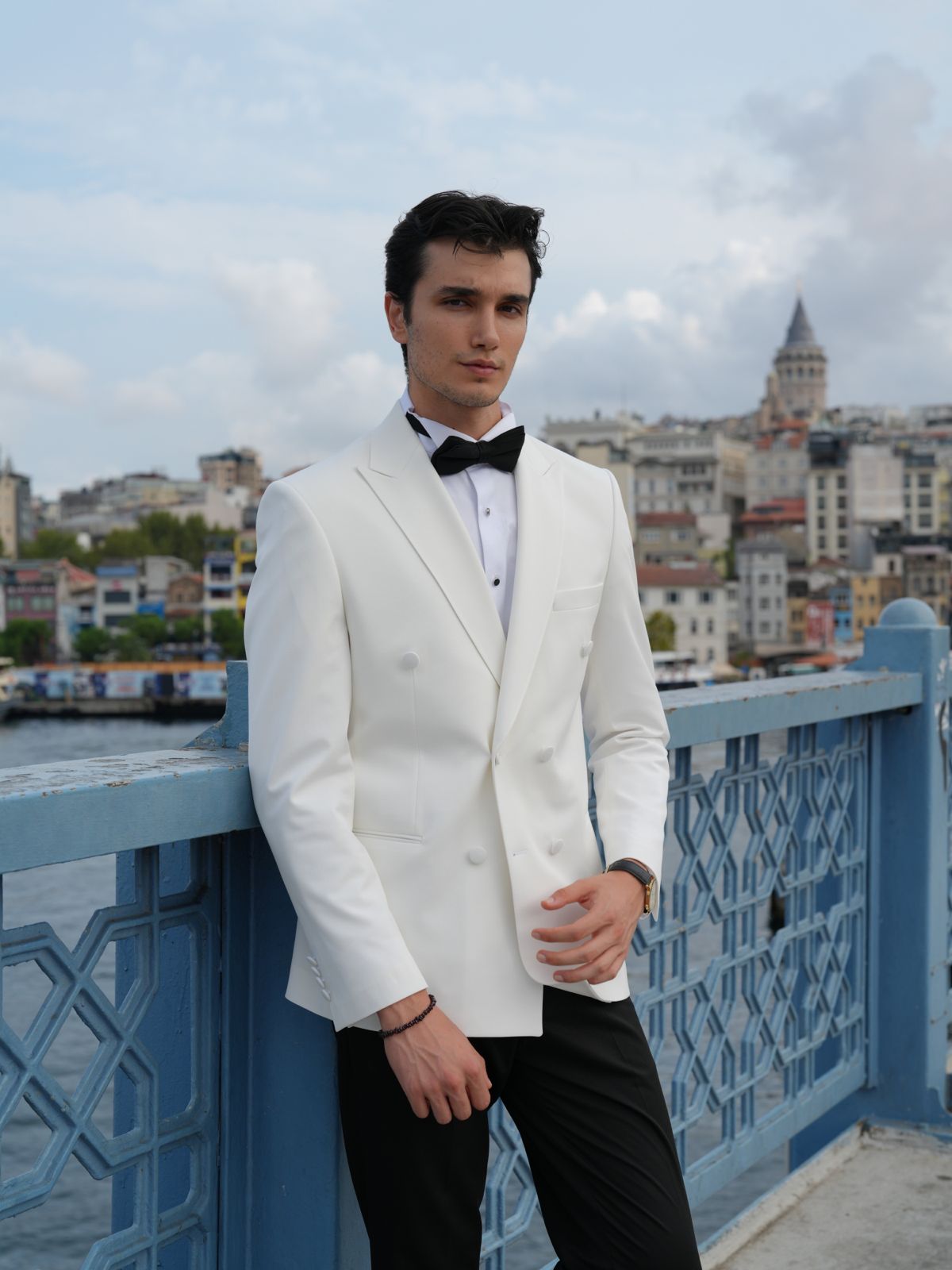 Italian Style White Double Breasted Tuxedo - Premium Slim Fit