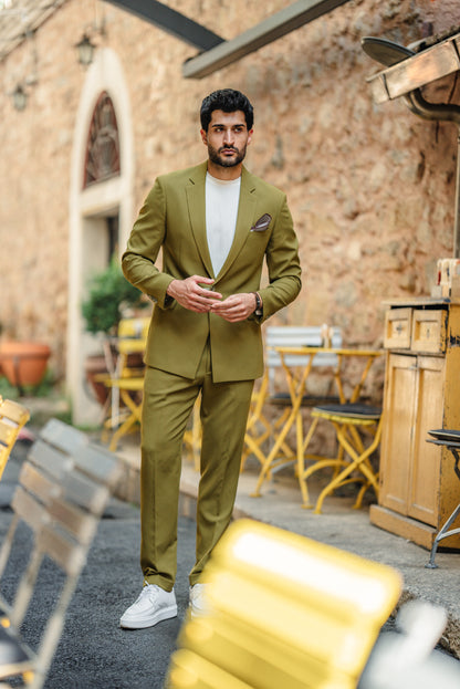 Bora Olive Green Luxury Chain Detailed Suit