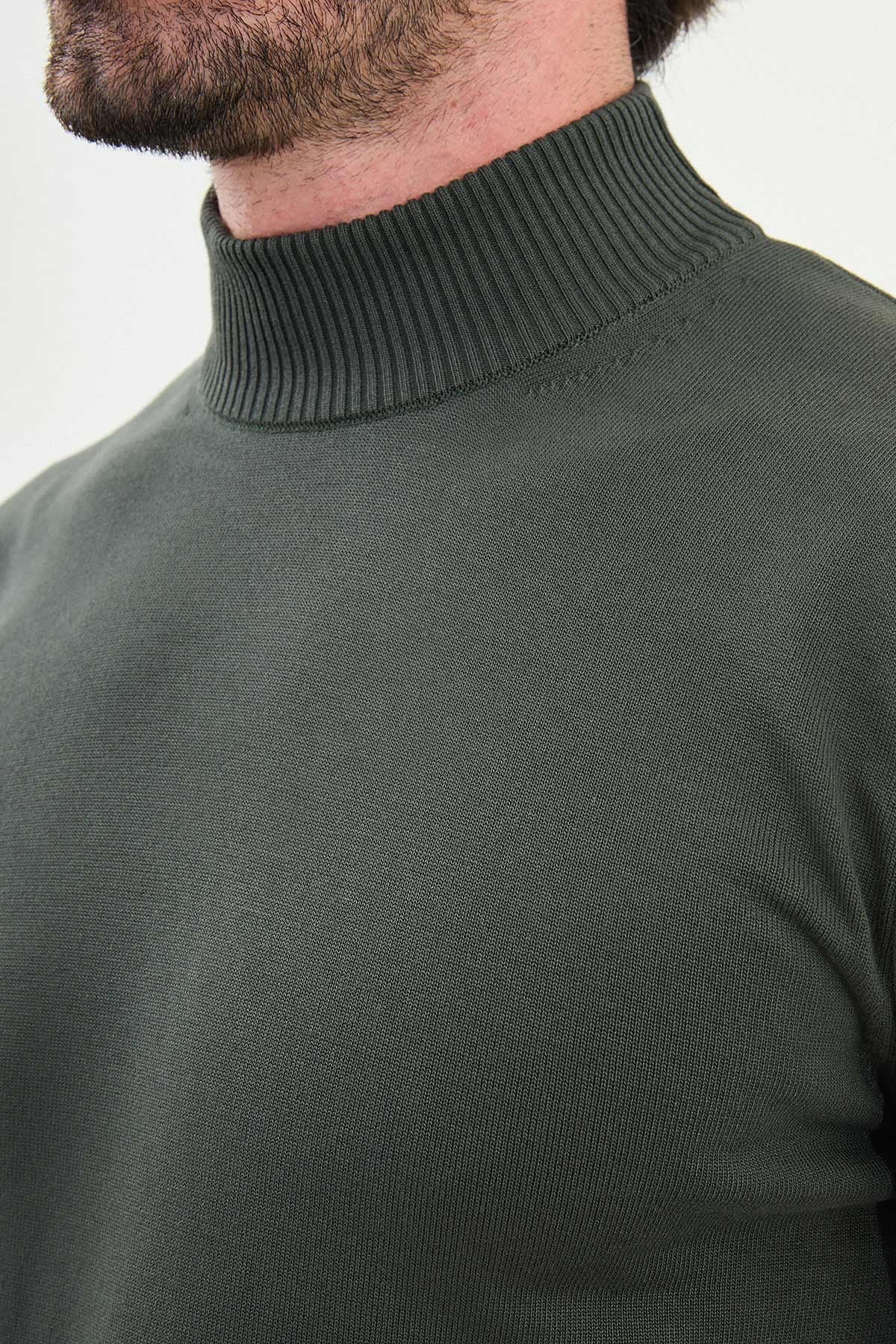 Men’s Khaki Green Knit Half-Turtleneck Pullover – Slim Fit