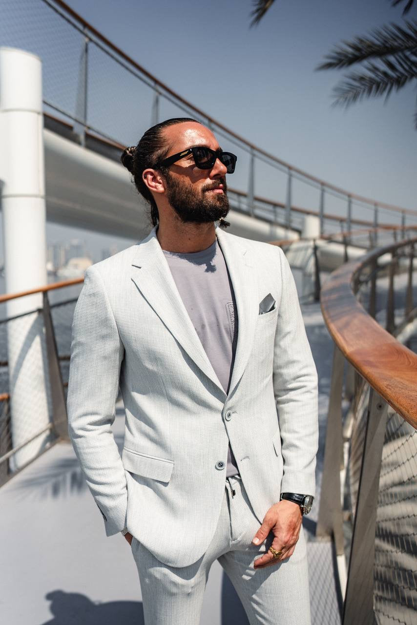 The Skywalk Suit – Light Gray Summer Suit for Men