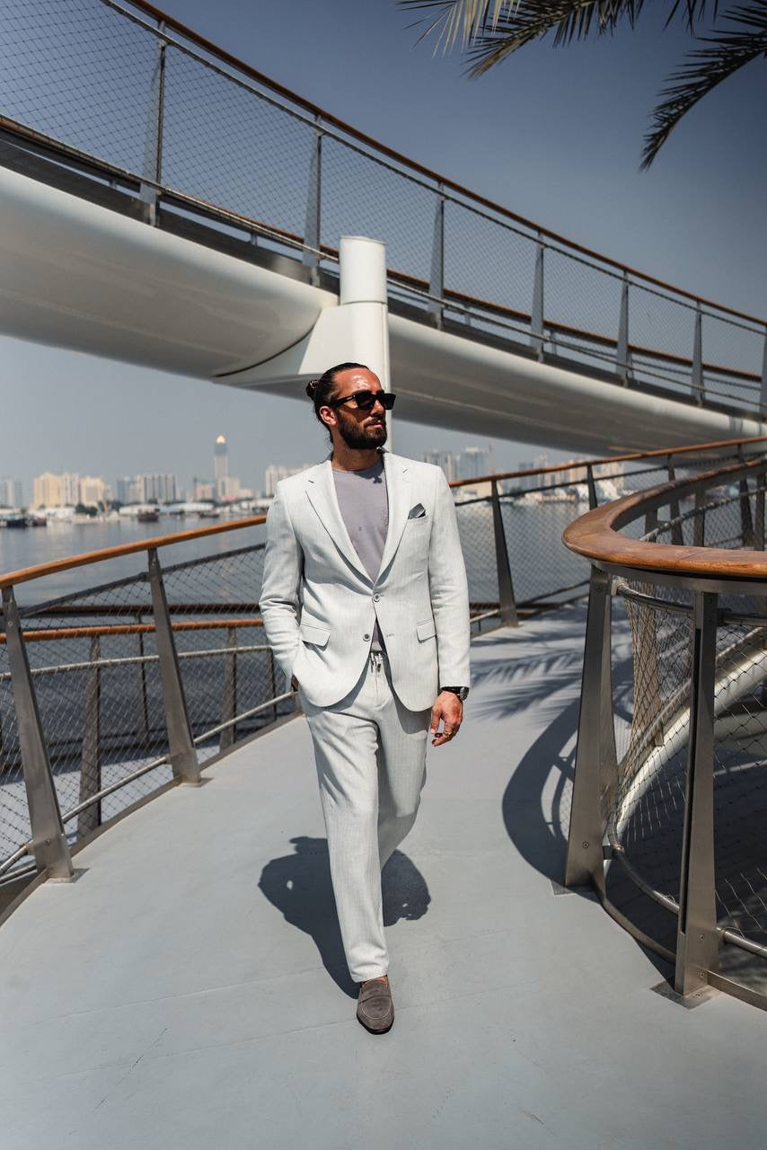 The Skywalk Suit – Light Gray Summer Suit for Men