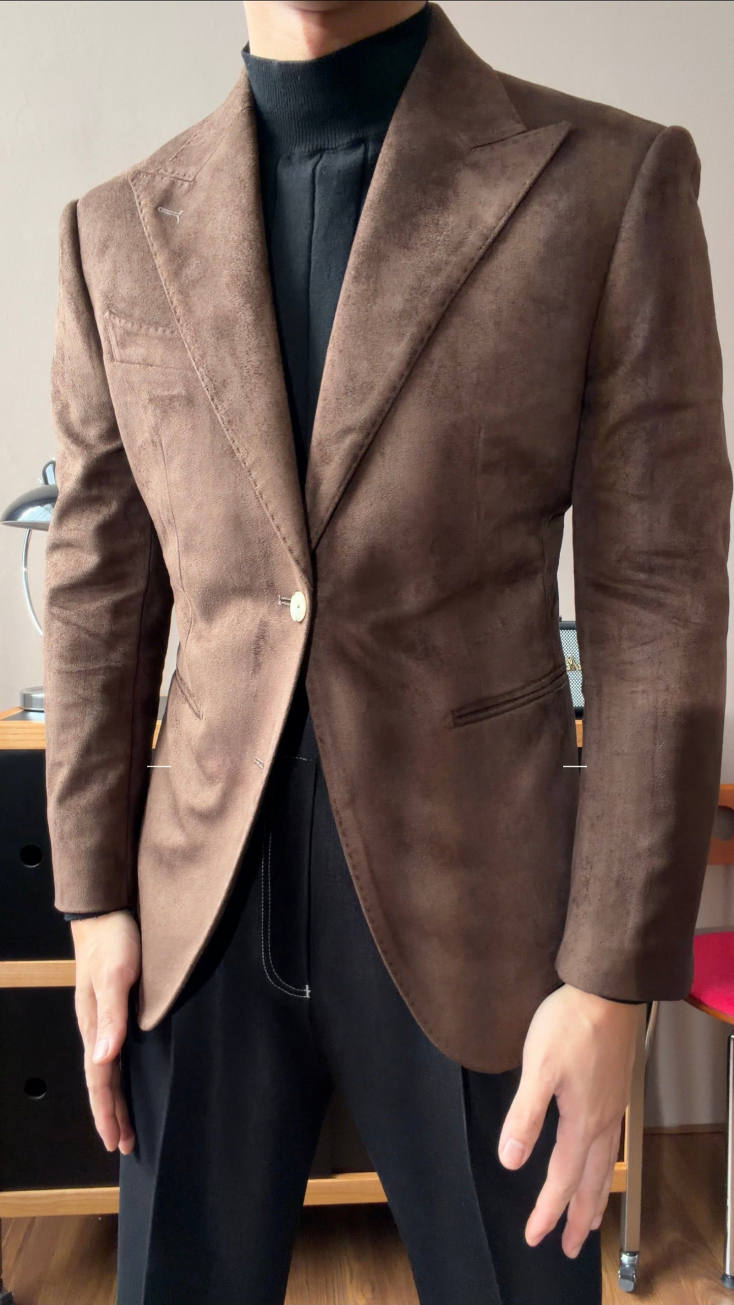 Men’s Slim Fit Suede Blazer with Peak Lapel
