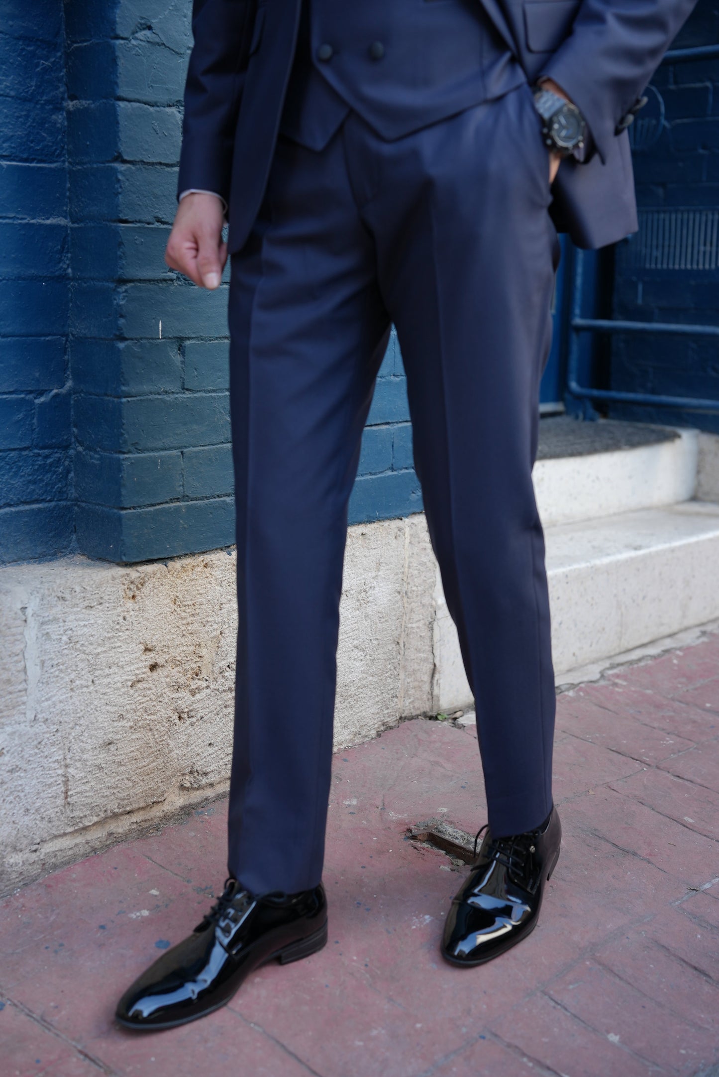 Eden Navy Blue Slim Fit Peak Lapel Tuxedo