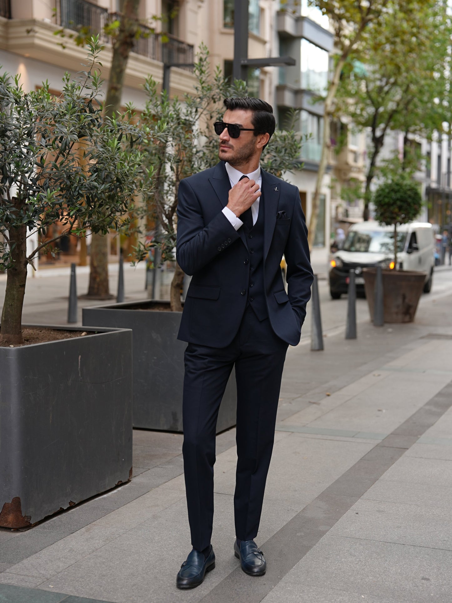 Navy Blue Italian Slim Fit Suit - Point Stitched