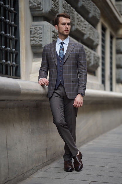 Daniel Plaid Brown Wool Suit - Elegant Three-Piece Slim-Fit Suit for Men