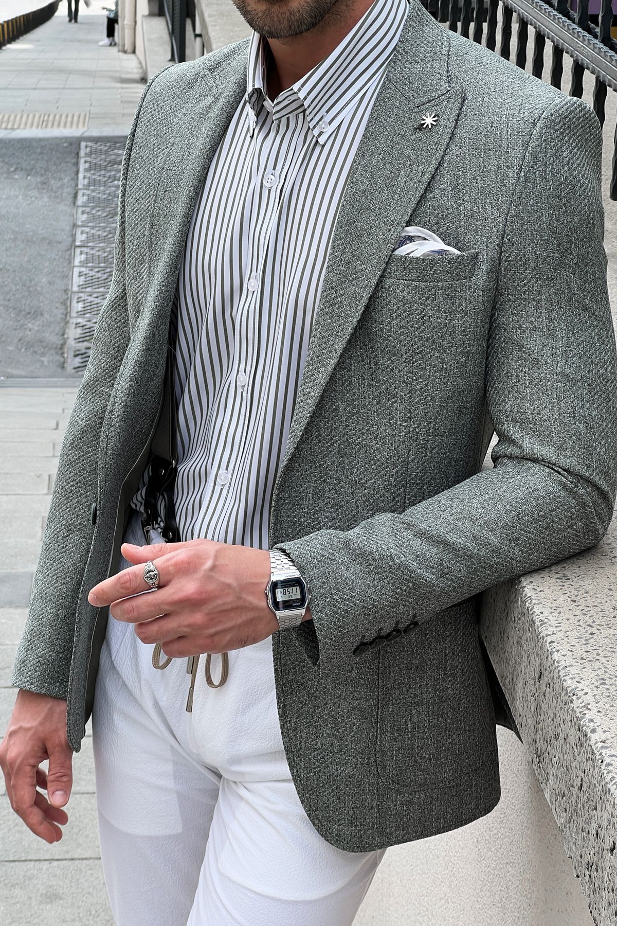 Daniel Green Slim Fit Linen Blazer: Elevate Your Style