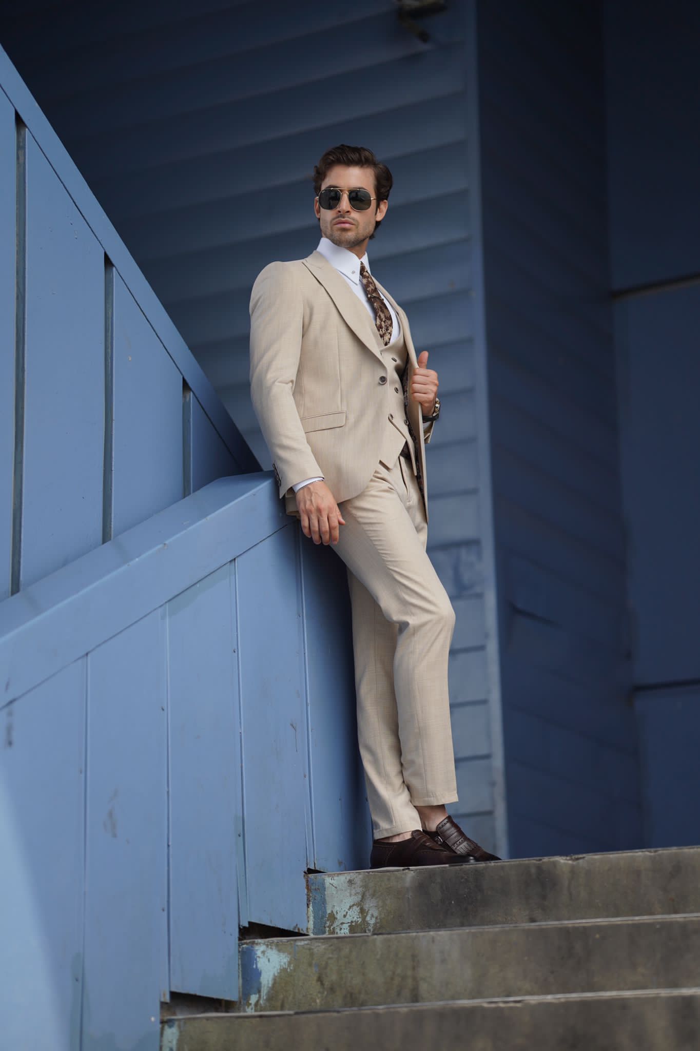 Daniel Slim Fit Cream Wool Suit - Three-Piece Elegance