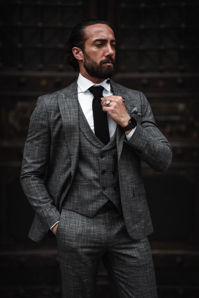 Evo Dark Gray Slim Fit Crosshatch Suit – Elevate Your Style