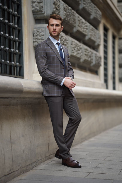 Daniel Plaid Brown Wool Suit - Elegant Three-Piece Slim-Fit Suit for Men