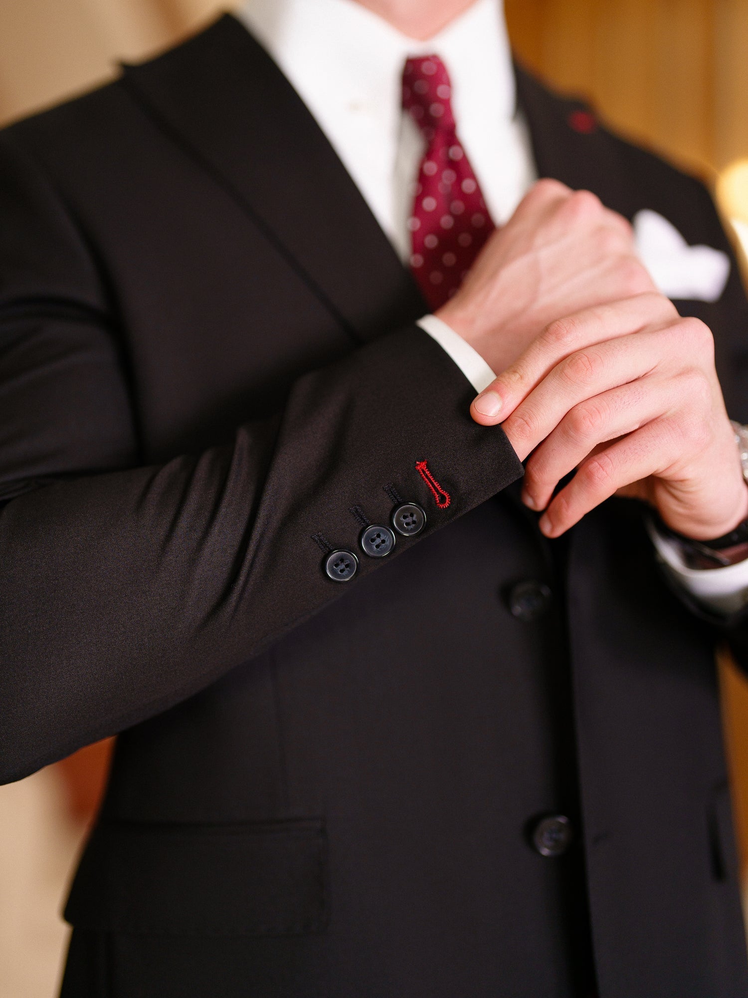 Black Modern-Fit Suit 3-Piece VIOSSI