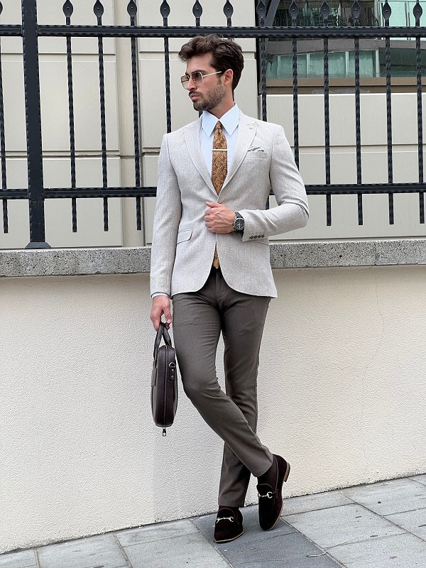 Edmond Beige Slim Fit Peak Lapel Blazer - Effortlessly Stylish Outerwear
