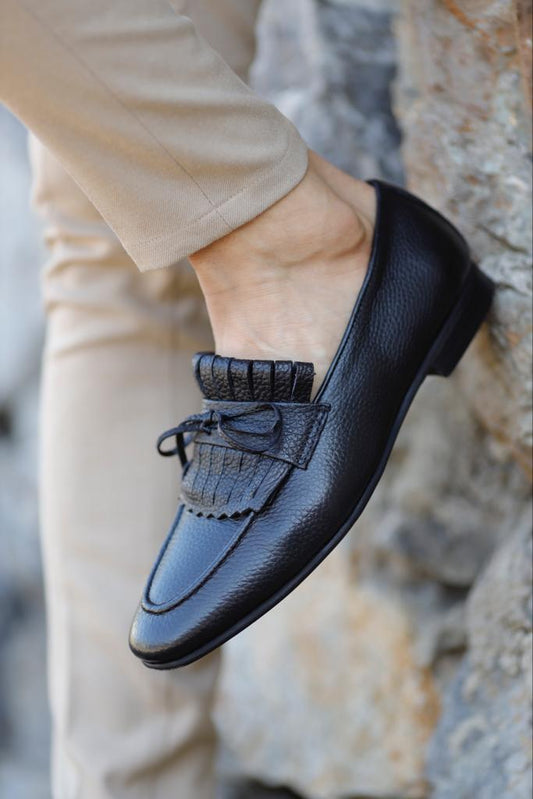 Lawson Black Kilt Loafers for Stylish Sophistication