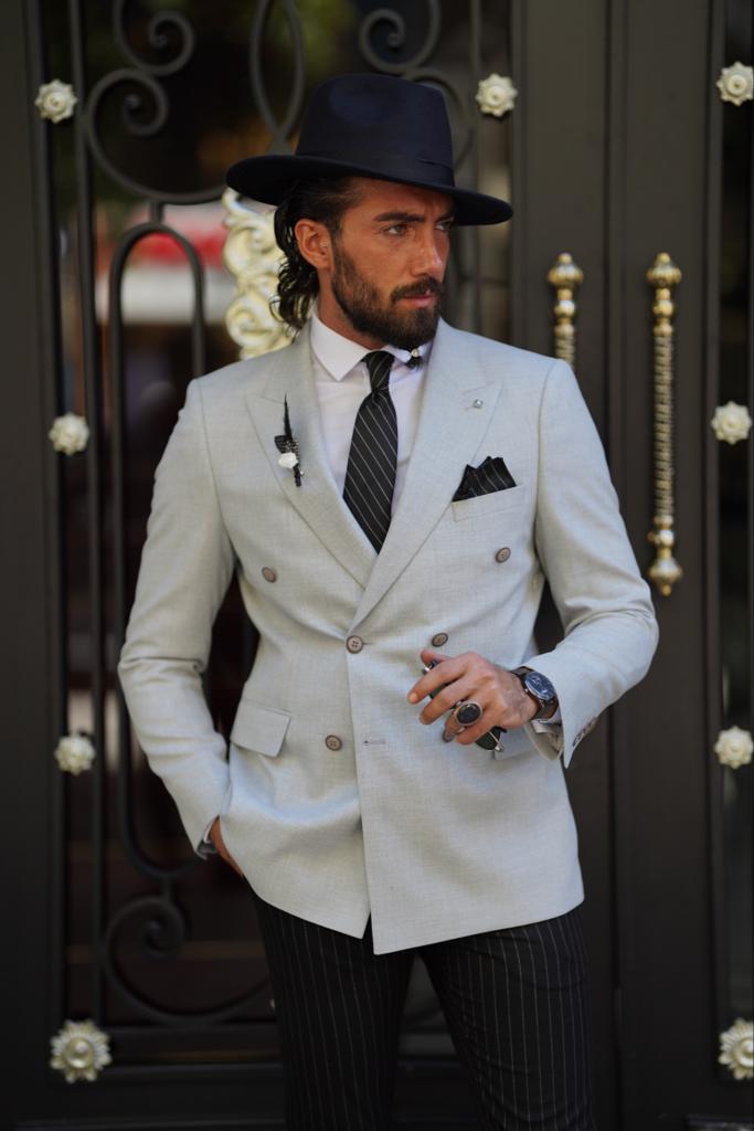 Avion Gray Slim Fit Peak Lapel Blazer - Stylish Versatility for Every Occasion