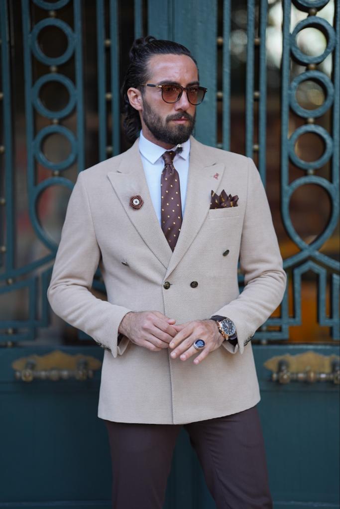 Avion Beige Slim Fit Peak Lapel Blazer
