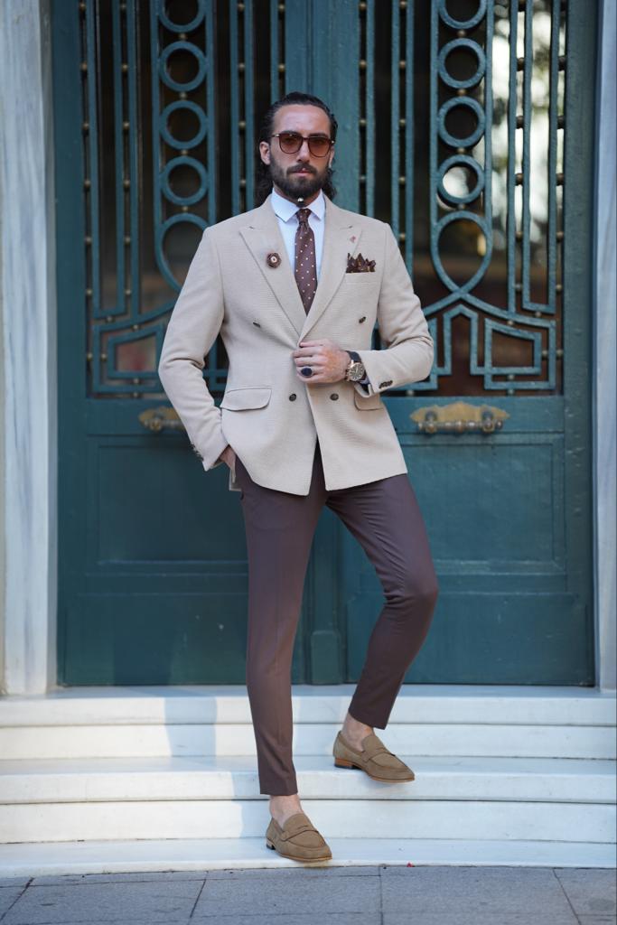 Avion Beige Slim Fit Peak Lapel Blazer