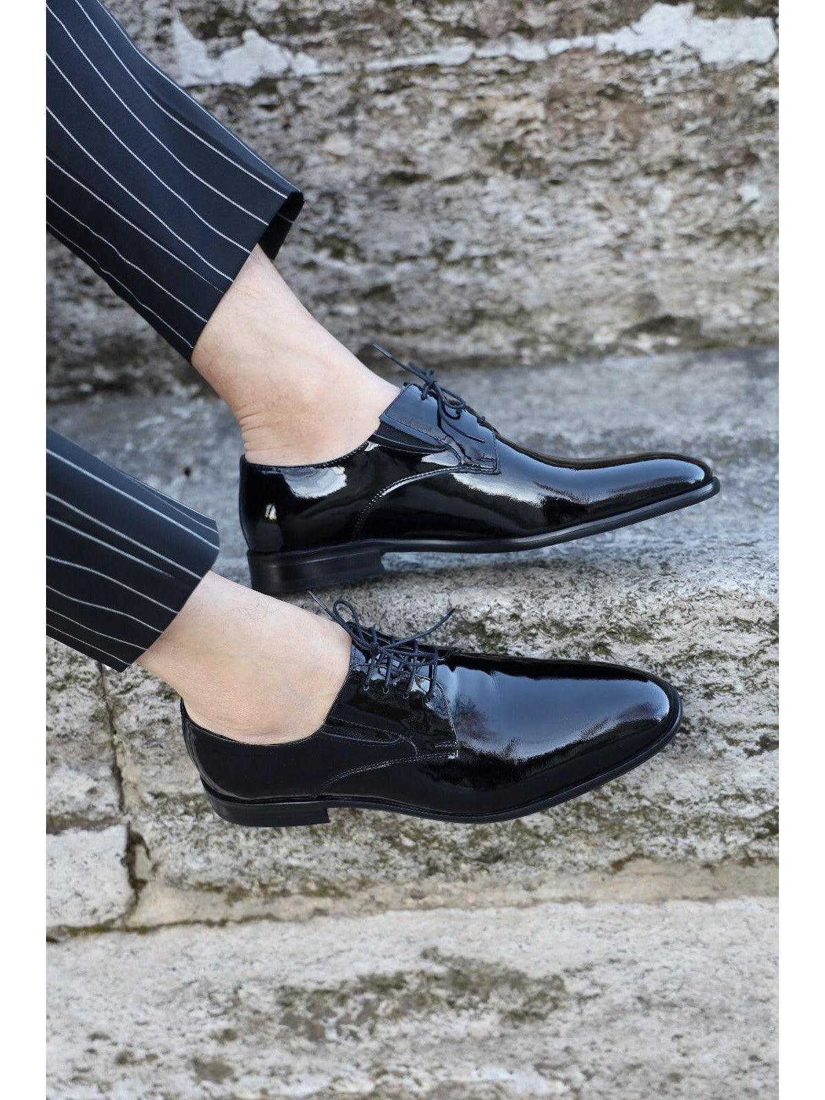 Ferrar Black Classic Leather Shoes