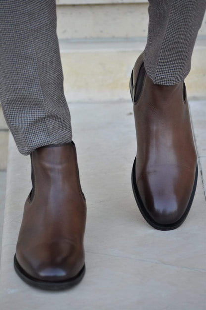 Vicenza Calf Leather Boots in Brown - Elevate Your Style
