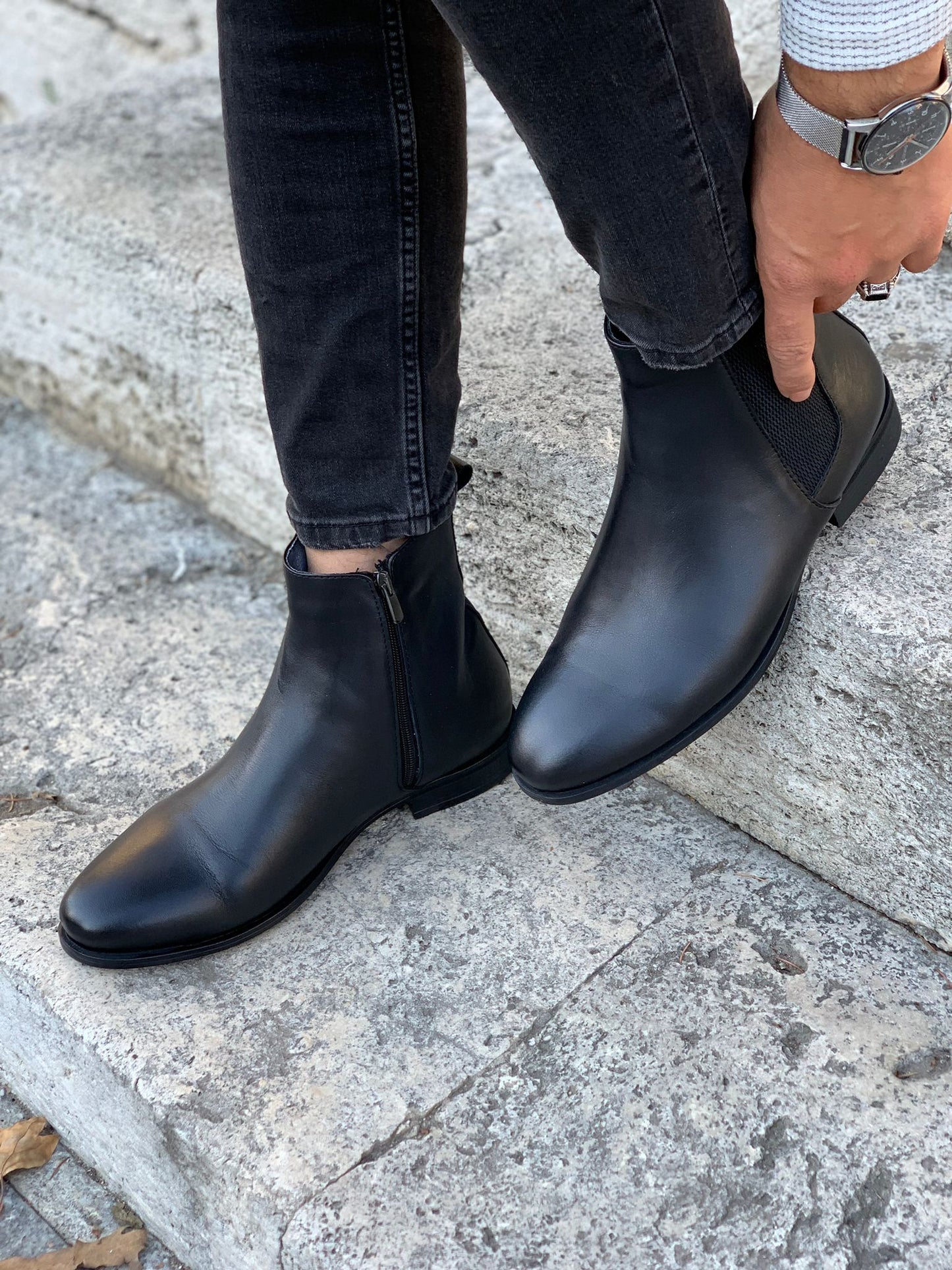 Mantoni Black Suede Leather Chelsea Boots