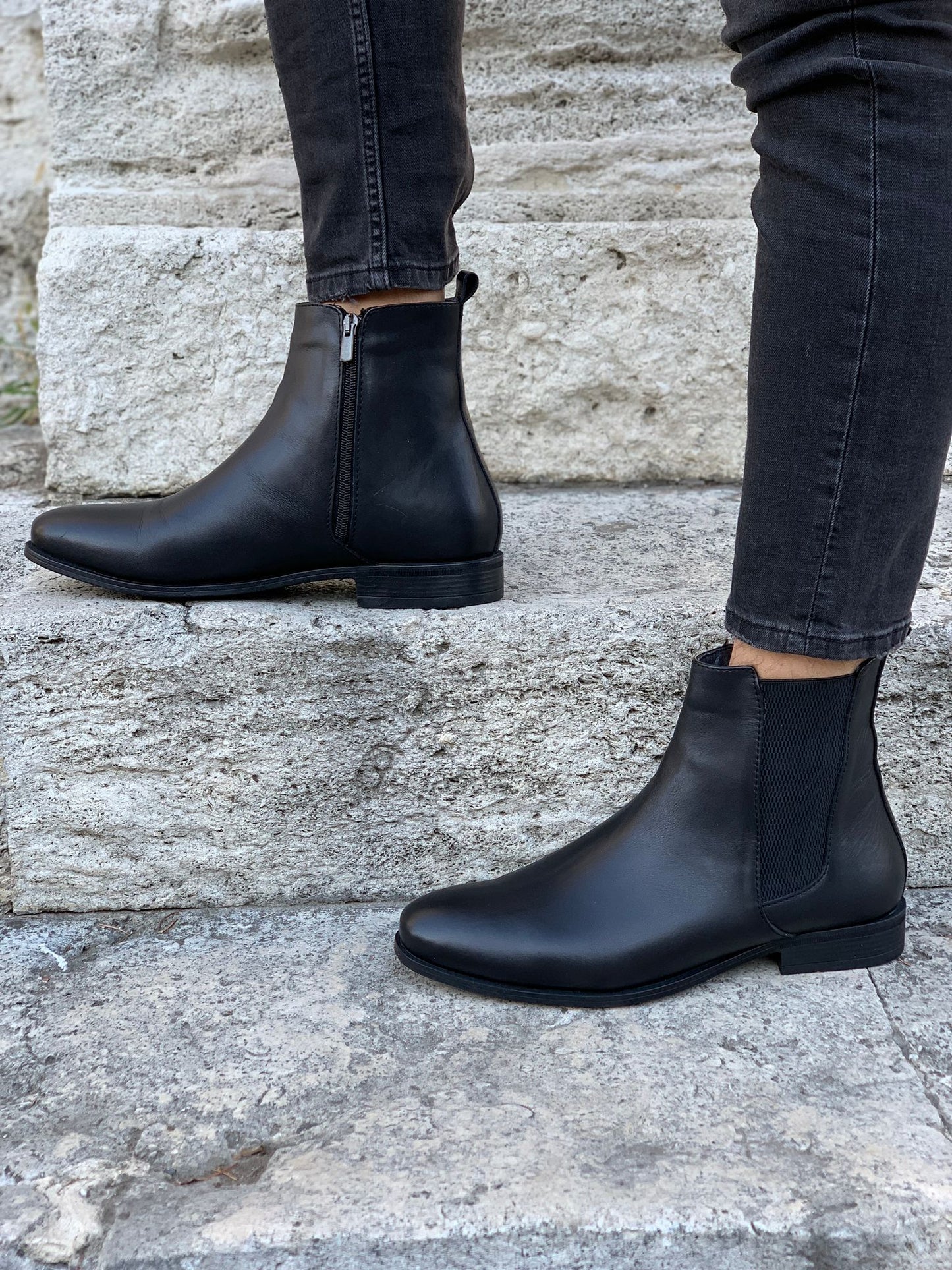 Mantoni Black Suede Leather Chelsea Boots