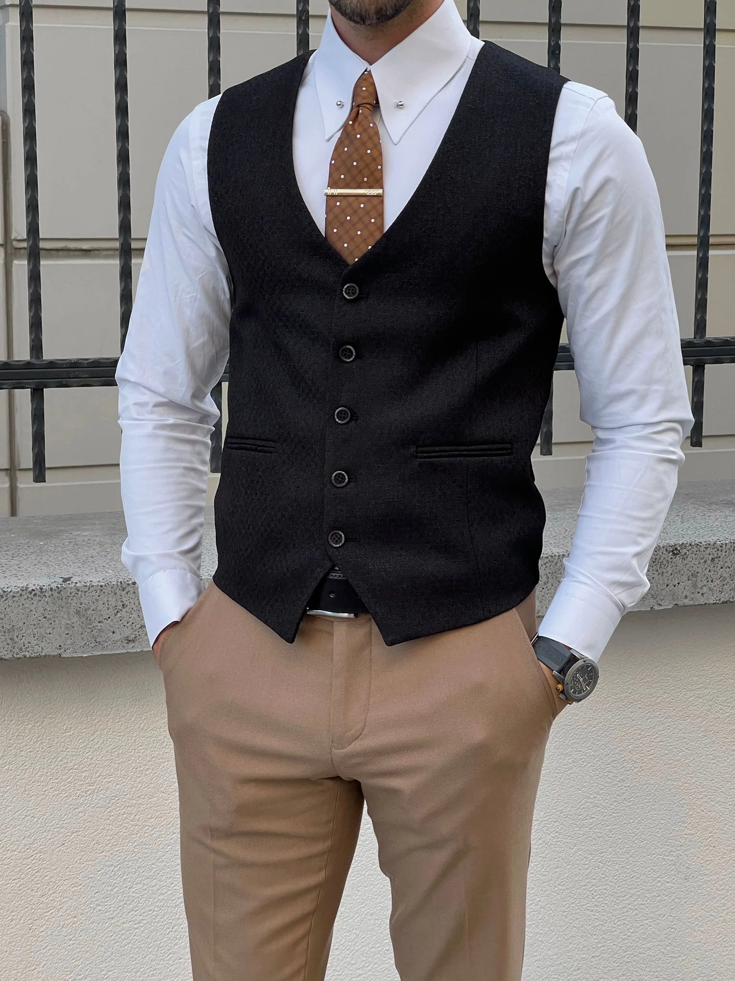Stefano Slim Fit Black Woolen Vest for All Occasions