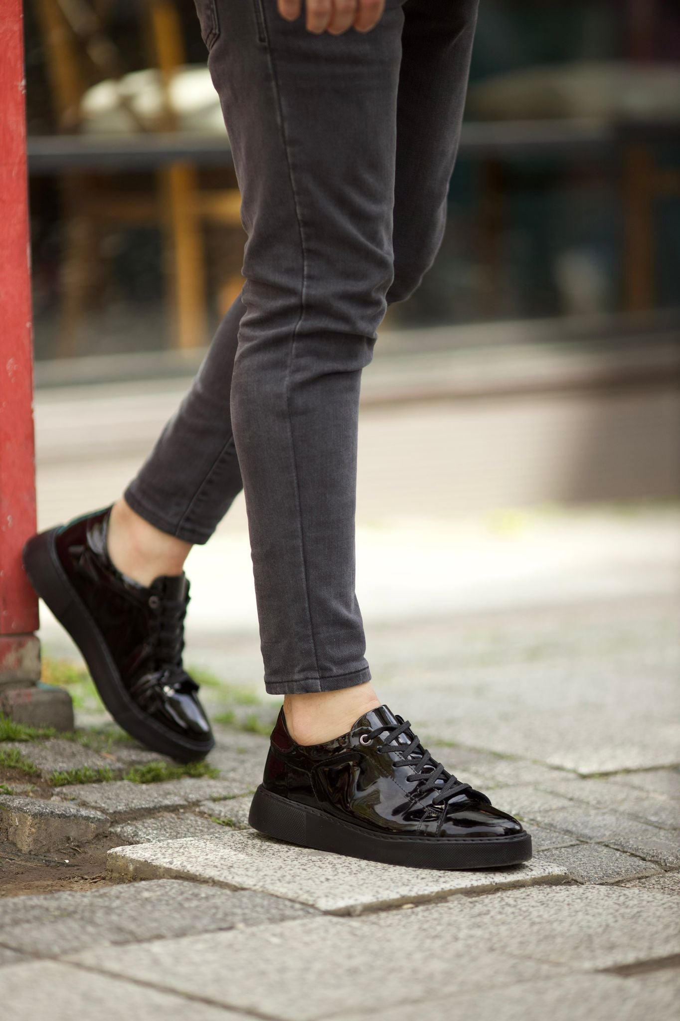 Romeo Eva Sole Glossy Black Leather Sneakers