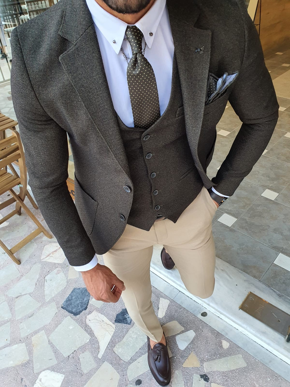 Henderson Khaki Slim Fit Suit - Elevate Your Elegance