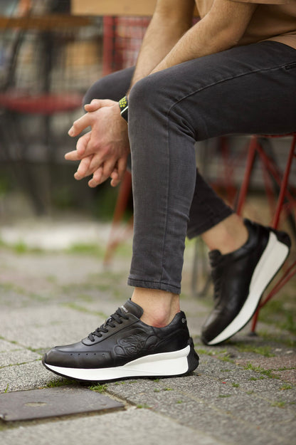 Romeo Eva Sole Black Sneakers - Elegant Versatile Footwear