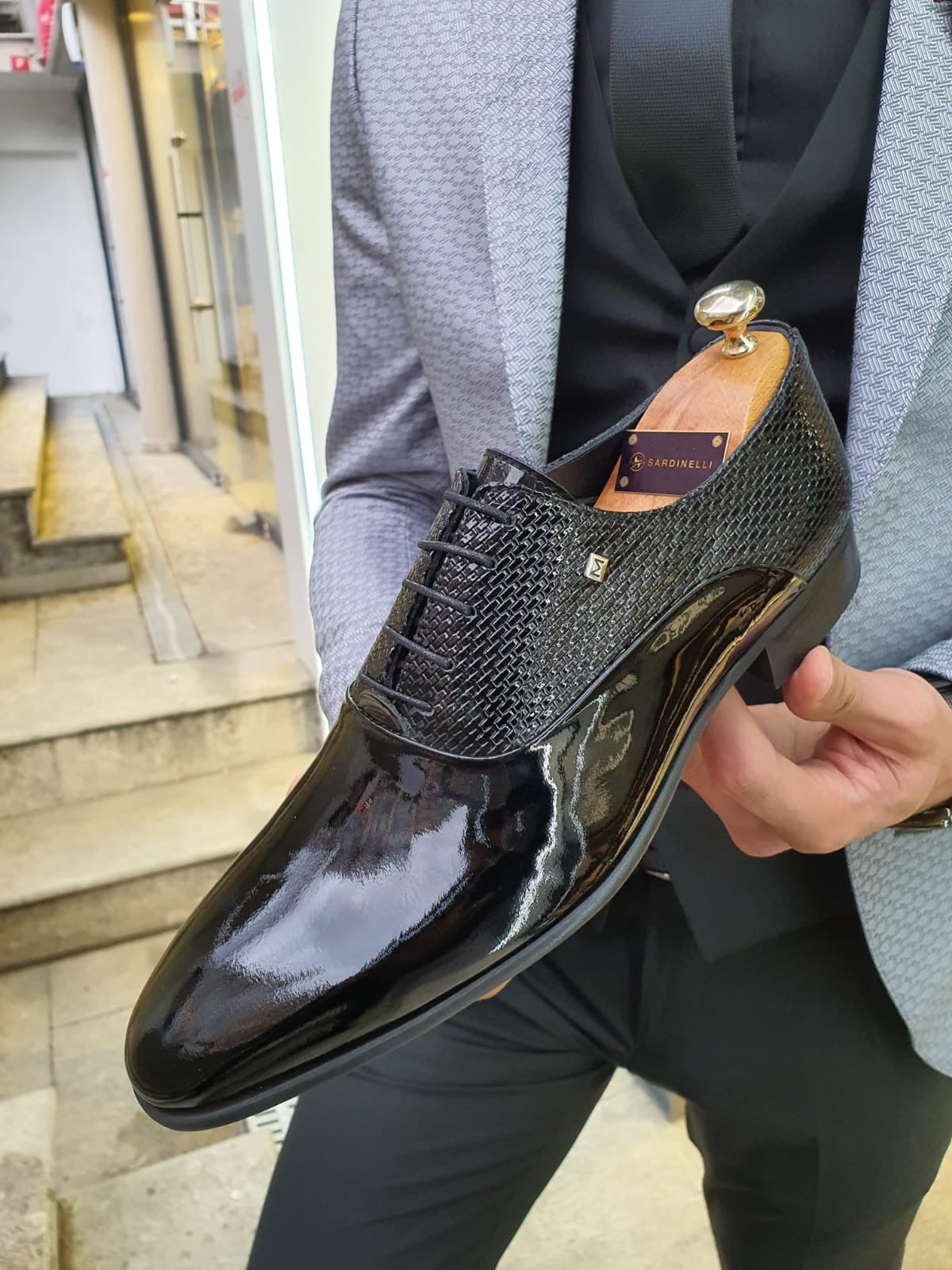 VillaNova Black Laced Oxford - Elegant Patent Leather Shoes