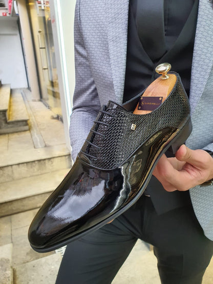 VillaNova Black Laced Oxford - Elegant Patent Leather Shoes