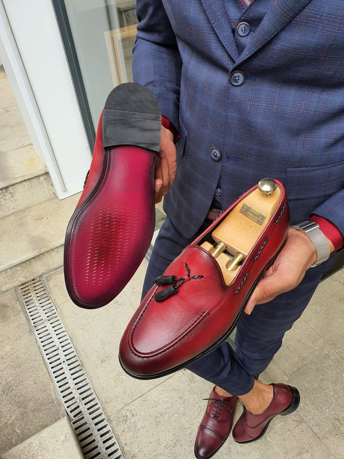 Fort Worth Red Tassel Loafer - Elegant Leather Footwear for Men