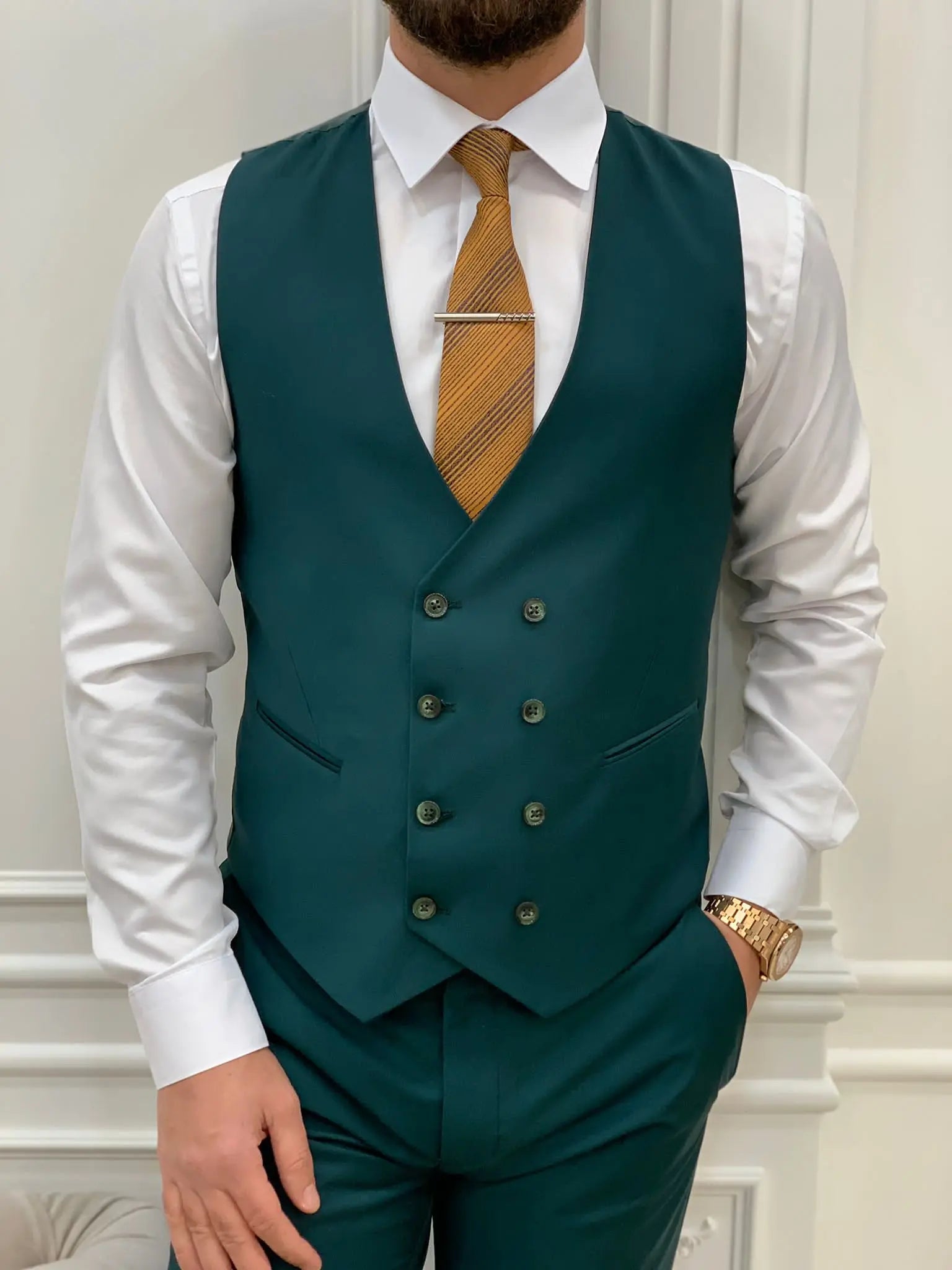 Amato Green Slim Fit Peak Lapel Suit - Versatile Three-Piece Elegance brabion
