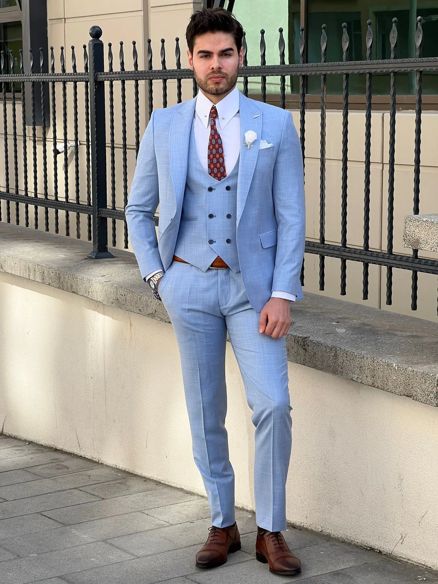 Edmond Sky Blue Slim Fit Peak Lapel Wool Suit: Elegance Redefined BOJONI