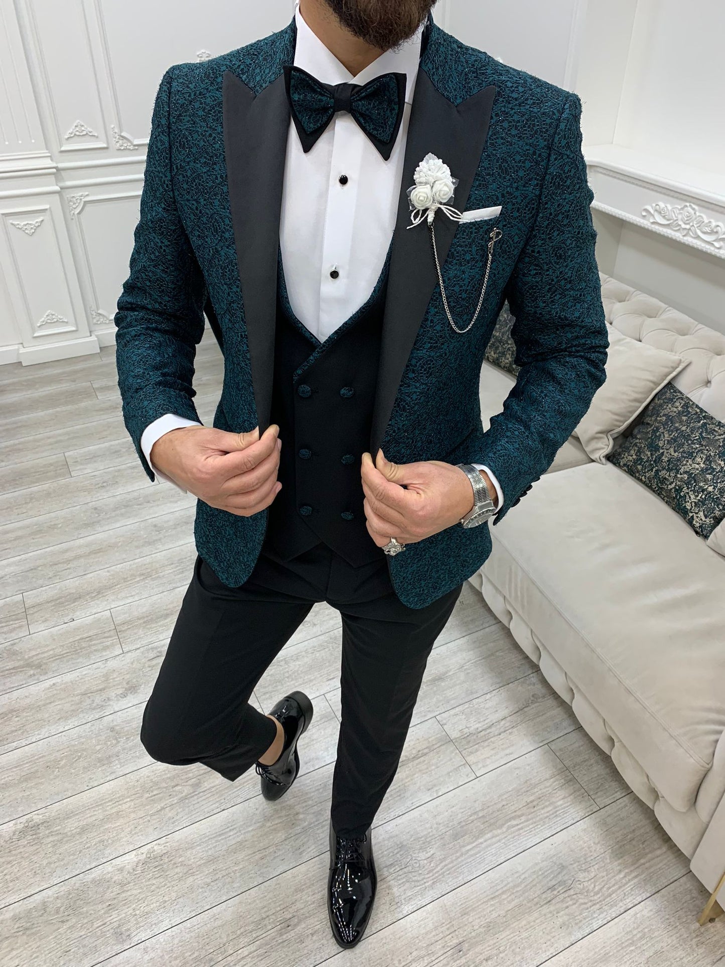 Caesar Green Slim Fit Peak Lapel Floral Patterned Tuxedo