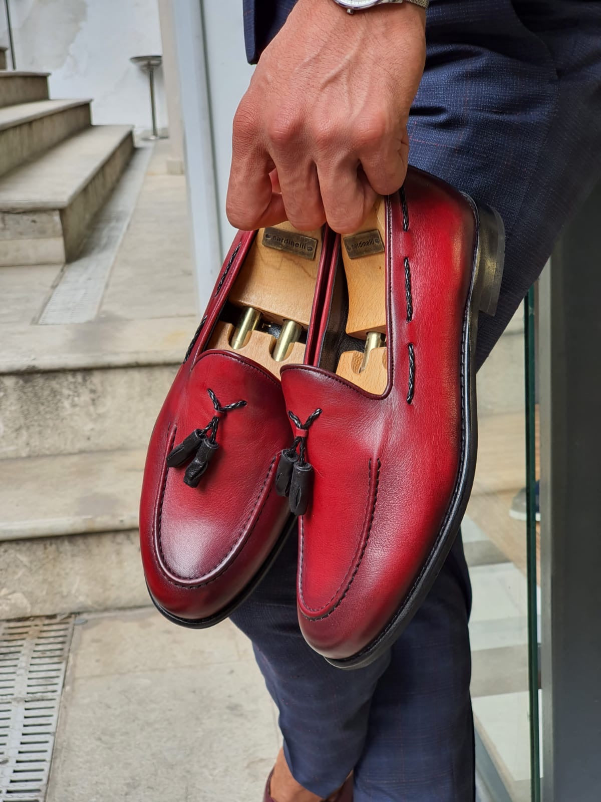 Fort Worth Red Tassel Loafer - Elegant Leather Footwear for Men